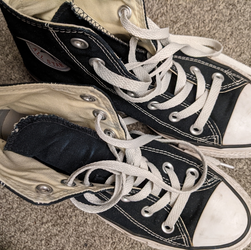 Converse All Star Hi-Tops Size 7
